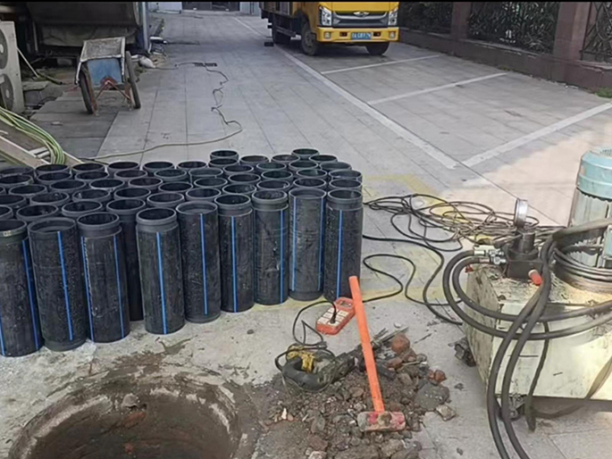 鲁山PE置换管厂家 DN315置换管 非开挖管短管置换